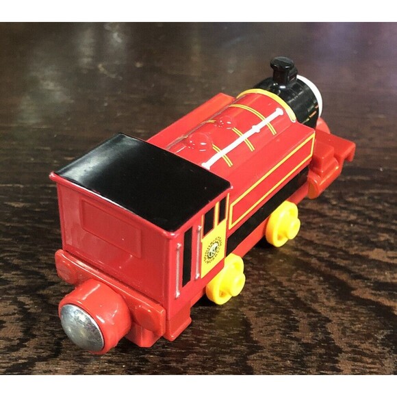 Mattel Guillane Thomas & Friends 2013 Train Engine Red Victor Limited - Picture 3 of 10